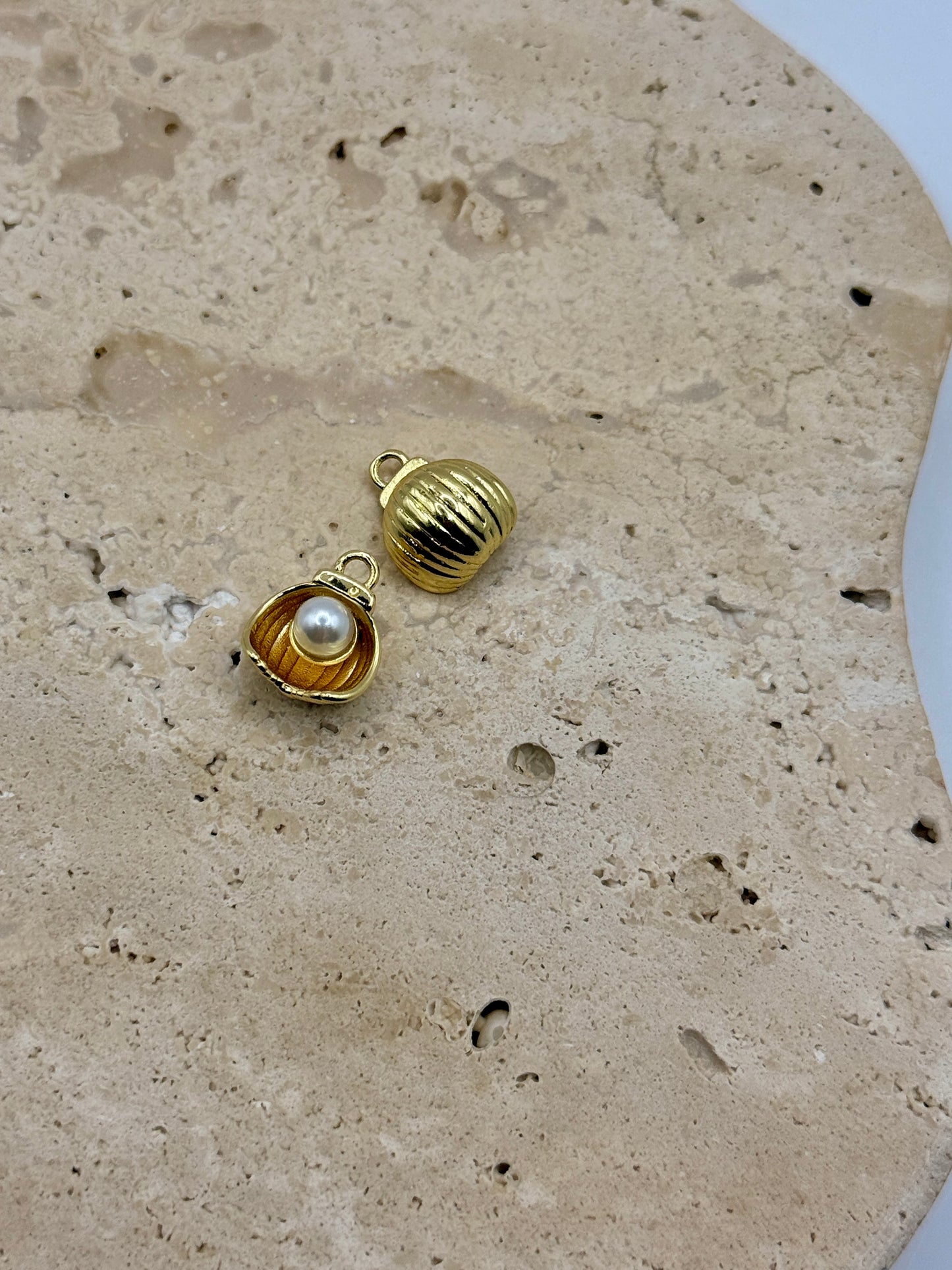 Pearl Clam